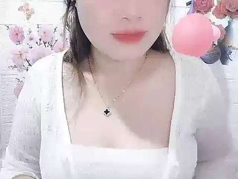 Snapshot of Site-loe chatting on 03-05-26, 10:33 Site-loe online show from 03-05-26, 10:33