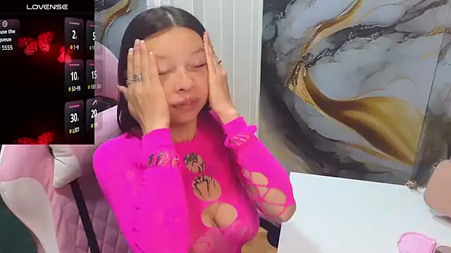 Snapshot of _mery_23 chatting on 11-18-25, 11:58 mery 23 online show from 11-18-25, 11:58