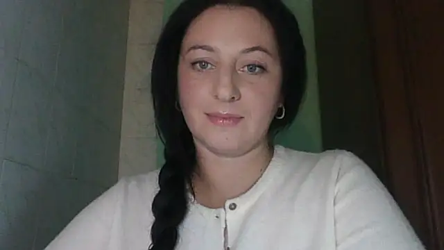 Snapshot of MelinaAx chatting on 11-20-25, 12:27 MelinaAx online show from 11-20-25, 12:27