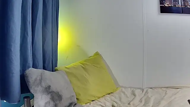 Leila cam18 online show from 11-17-25, 03:45