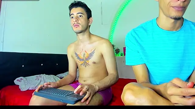 Snapshot of kaiborman00 chatting on 02-09-26, 03:10 kaiborman00 online show from 02-09-26, 03:10