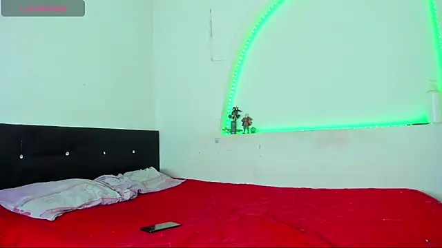 Snapshot of kaiborman00 chatting on 03-21-26, 02:49 kaiborman00 online show from 03-21-26, 02:49