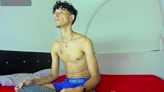 Snapshot of kaiborman00 chatting on 03-22-26, 03:10 kaiborman00 online show from 03-22-26, 03:10