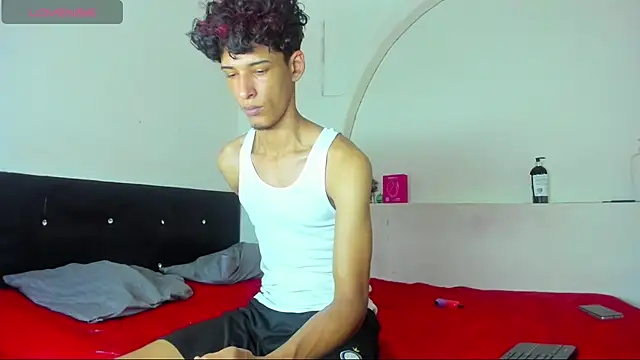 Snapshot of kaiborman00 chatting on 04-04-26, 03:16 kaiborman00 online show from 04-04-26, 03:16