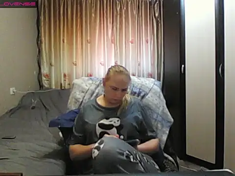 JenniDeep online show from 04-28-26, 03:00