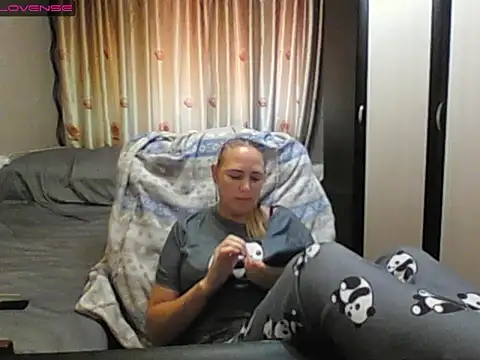 JenniDeep online show from 06-18-26, 11:14