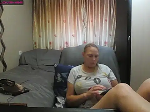 JenniDeep online show from 07-18-26, 07:34