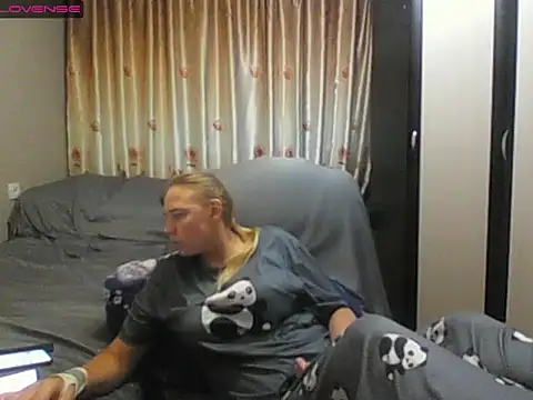 JenniDeep online show from 07-23-26, 03:54