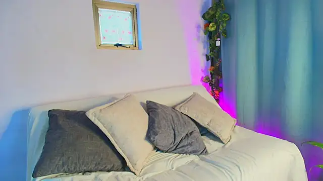 Snapshot of lizzy_kane chatting on 12-03-25, 08:07 lizzy kane online show from 12-03-25, 08:07