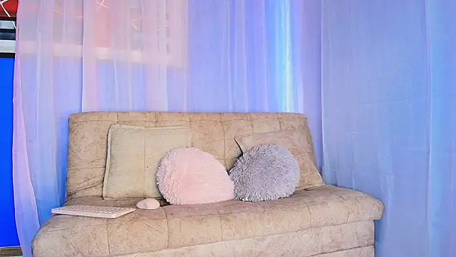 Snapshot of lizzy_kane chatting on 02-20-26, 08:09 lizzy kane online show from 02-20-26, 08:09