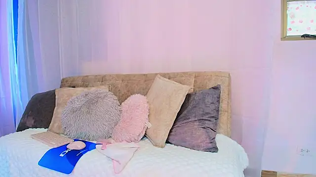 Snapshot of lizzy_kane chatting on 02-26-26, 08:08 lizzy kane online show from 02-26-26, 08:08