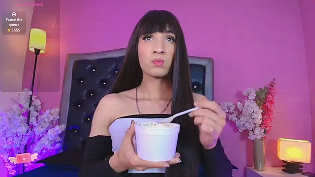 AlexiaHearts online show from 11-25-25, 04:34