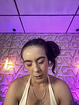 MelanyyJhonson15 online show from 07-10-26, 08:22