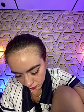 MelanyyJhonson15 online show from 07-26-26, 09:16