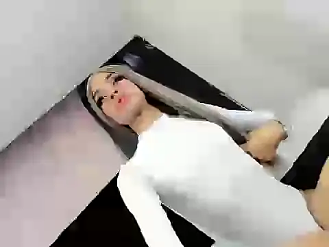 Snapshot of TAYLOR_S7 chatting on 11-29-25, 01:25 TAYLOR S7 online show from 11-29-25, 01:25