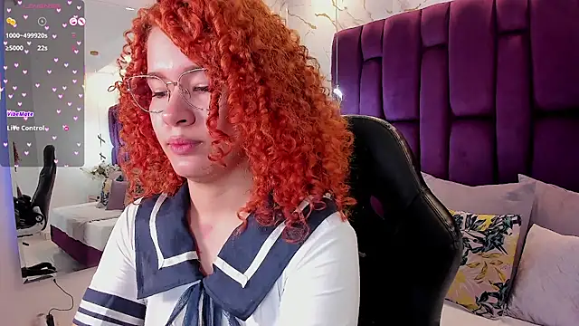 Snapshot of avrilwaynee chatting on 11-19-25, 12:27 avrilwaynee online show from 11-19-25, 12:27