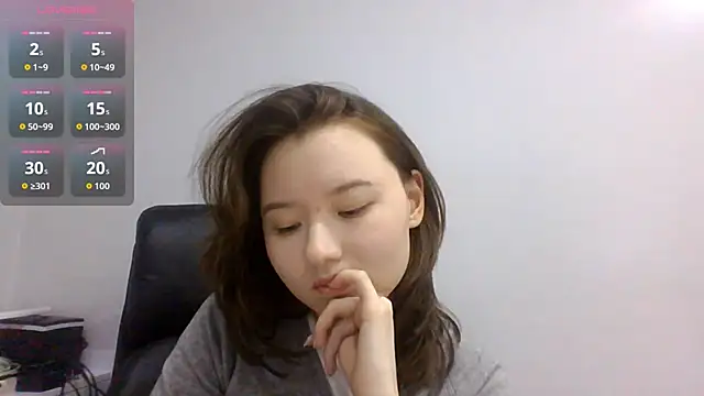 Snapshot of DeenaCaho chatting on 11-27-25, 10:06 DeenaCaho online show from 11-27-25, 10:06