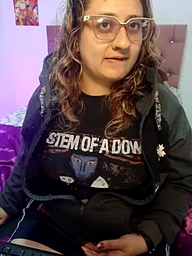 AnnieAtHome online show from 11-13-25, 03:05