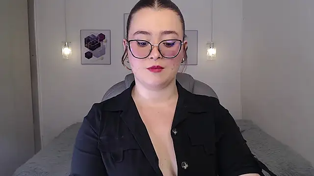 selene rouse  online show from 05-13-26, 12:19