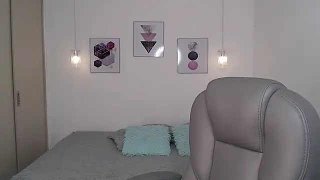 selene rouse  online show from 05-20-26, 11:55