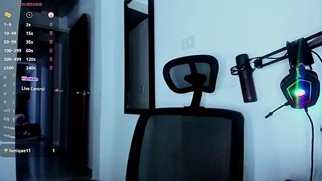 Snapshot of ava_muse_ chatting on 11-27-25, 03:41 ava muse online show from 11-27-25, 03:41