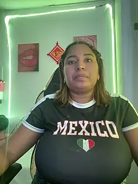 morena-2025 online show from 05-13-26, 07:33