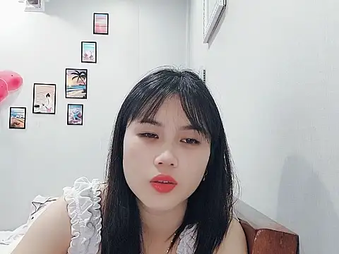 Snapshot of Kass8386 chatting on 11-14-25, 06:39 Kass8386 online show from 11-14-25, 06:39