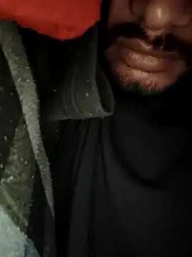 Snapshot of Ritik143jhil chatting on 11-17-25, 12:05 Ritik143jhil online show from 11-17-25, 12:05