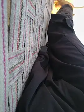 Snapshot of Ritik143jhil chatting on 12-20-25, 11:17 Ritik143jhil online show from 12-20-25, 11:17