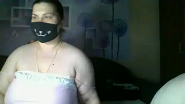 Snapshot of honey_sweet_couple chatting on 11-25-25, 07:58 honey sweet couple online show from 11-25-25, 07:58