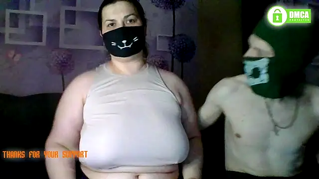 Snapshot of honey_sweet_couple chatting on 02-08-26, 09:07 honey sweet couple online show from 02-08-26, 09:07