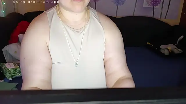 Snapshot of honey_sweet_couple chatting on 03-24-26, 05:18 honey sweet couple online show from 03-24-26, 05:18