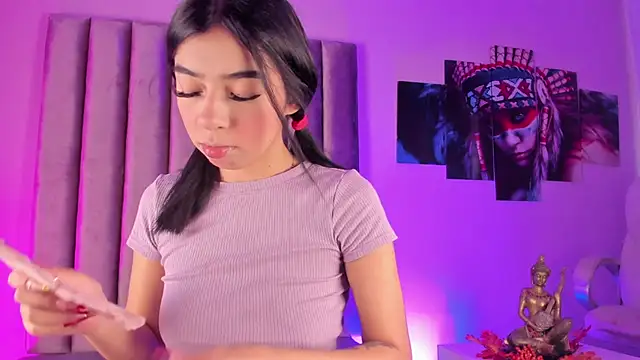 GabrielaSuarez  online show from 05-05-26, 08:28