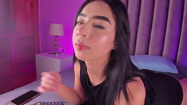 GabrielaSuarez  online show from 05-20-26, 07:53