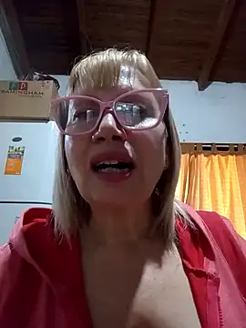 SexyMilf1211 online show from 04-24-26, 02:08