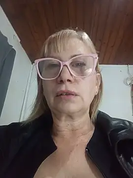 SexyMilf1211 online show from 07-19-26, 02:54