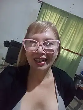 SexyMilf1211 online show from 07-27-26, 04:03