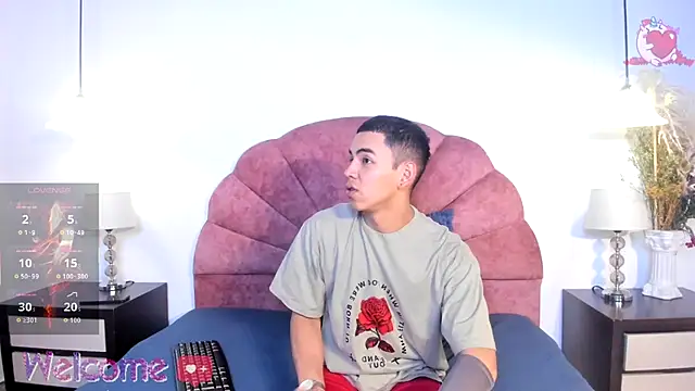 Snapshot of Rose_Ethan chatting on 11-30-25, 03:43 Rose Ethan online show from 11-30-25, 03:43