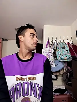 ElProhibido  online show from 11-14-25, 11:35