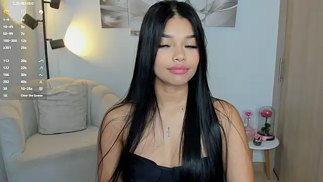 haileyflorez  online show from 04-29-26, 05:30