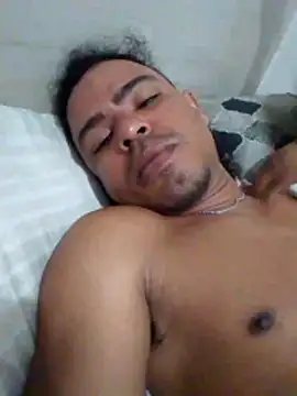 Snapshot of morenoosafado18cm chatting on 11-14-25, 01:37 morenoosafado18cm online show from 11-14-25, 01:37