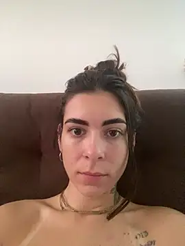 Snapshot of fer-nanda chatting on 02-14-26, 02:58 fer-nanda online show from 02-14-26, 02:58