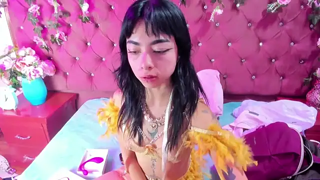  Ivy Luna online show from 03-08-26, 04:11