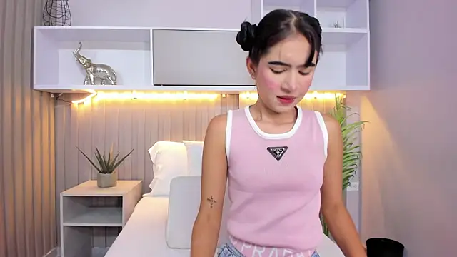 angelaG1 online show from 04-29-26, 04:05