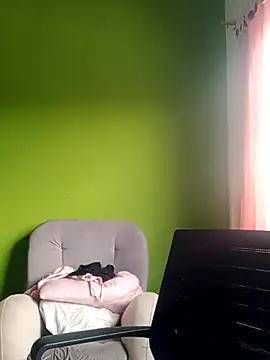 Rouse hot  online show from 04-18-26, 02:54