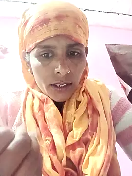 Snapshot of Pirvesh_singh chatting on 12-18-25, 10:27 Pirvesh singh online show from 12-18-25, 10:27