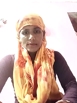 Snapshot of Pirvesh_singh chatting on 12-22-25, 04:42 Pirvesh singh online show from 12-22-25, 04:42