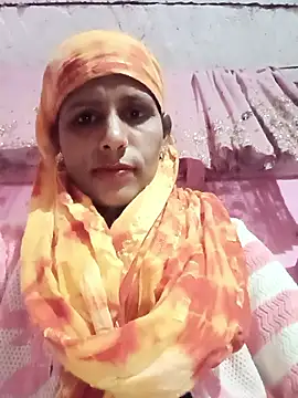 Snapshot of Pirvesh_singh chatting on 01-18-26, 04:55 Pirvesh singh online show from 01-18-26, 04:55