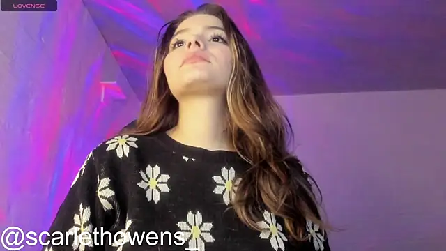 scarlethowens1 online show from 11-23-25, 06:57