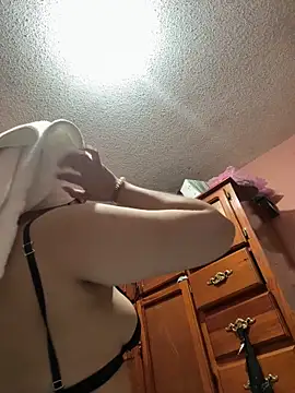 Snapshot of algila08 chatting on 03-22-26, 10:18 algila08 online show from 03-22-26, 10:18